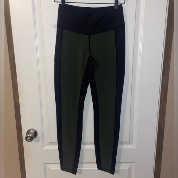 Kuhl Pants - Kuhl Travrse Leggings size small outdoor hiking
